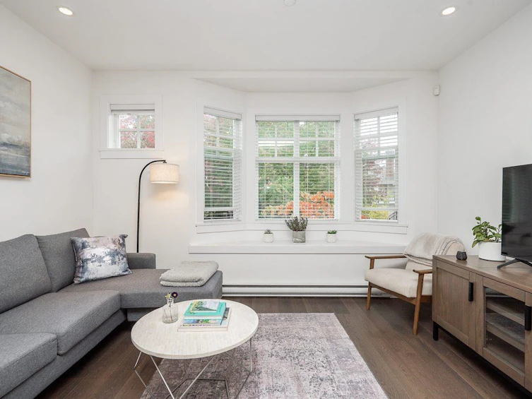 920 W 15th Avenue, Vancouver, BC, V5Z 1R9 - 4