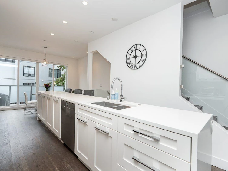 920 W 15th Avenue, Vancouver, BC, V5Z 1R9 - 16