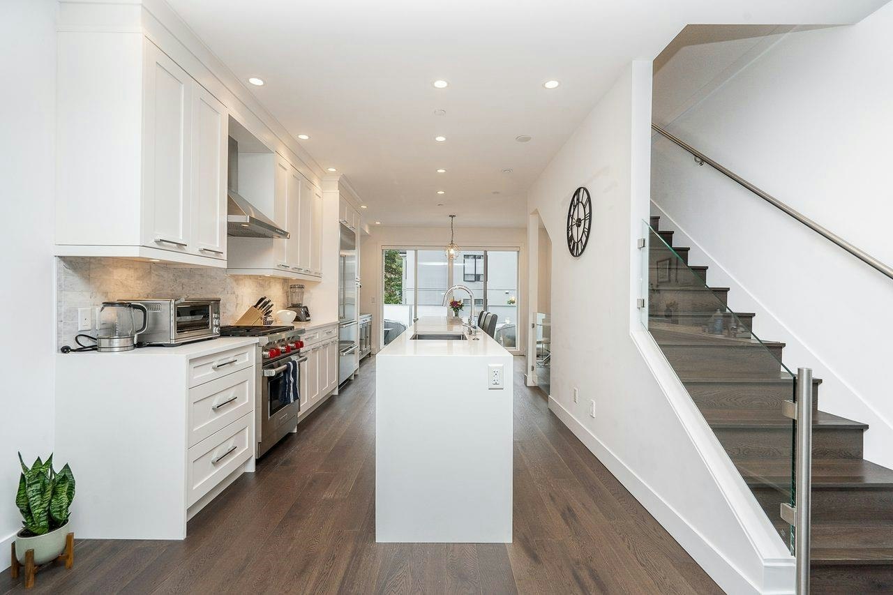 920 W 15th Avenue, Vancouver, BC, V5Z 1R9 - 17