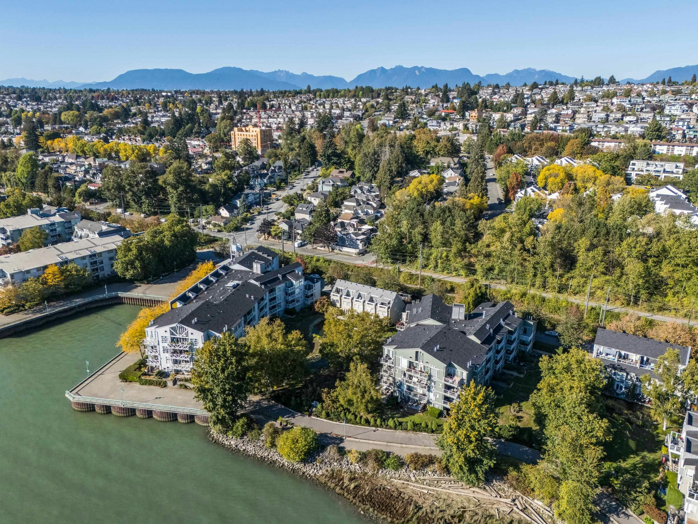 303-2080 E Kent Avenue South, Vancouver, BC, V5P 4X2