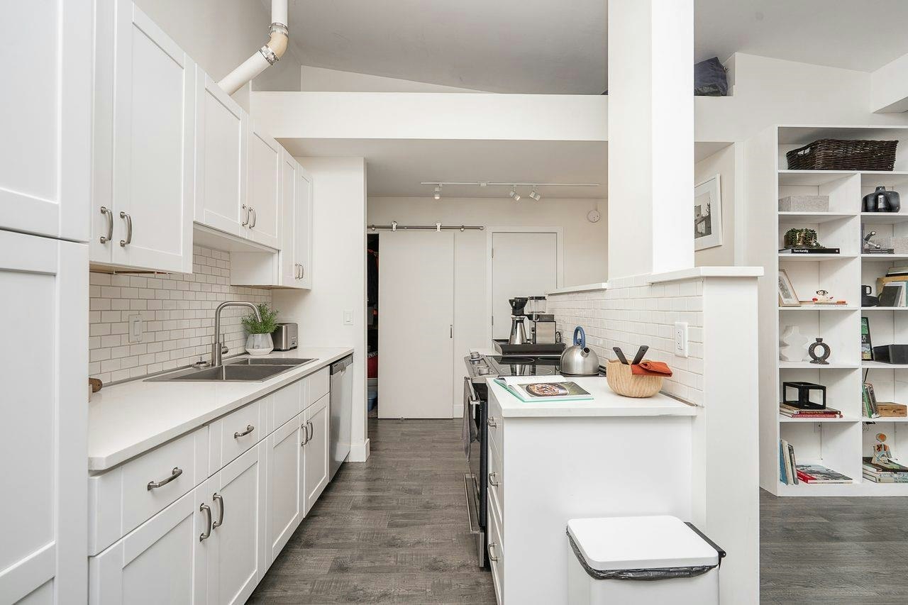 408-2333 Triumph Street, Vancouver, BC, V5L 1L4 - 12
