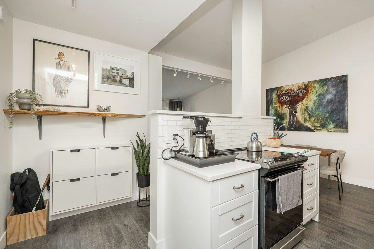 408-2333 Triumph Street, Vancouver, BC, V5L 1L4 - 11