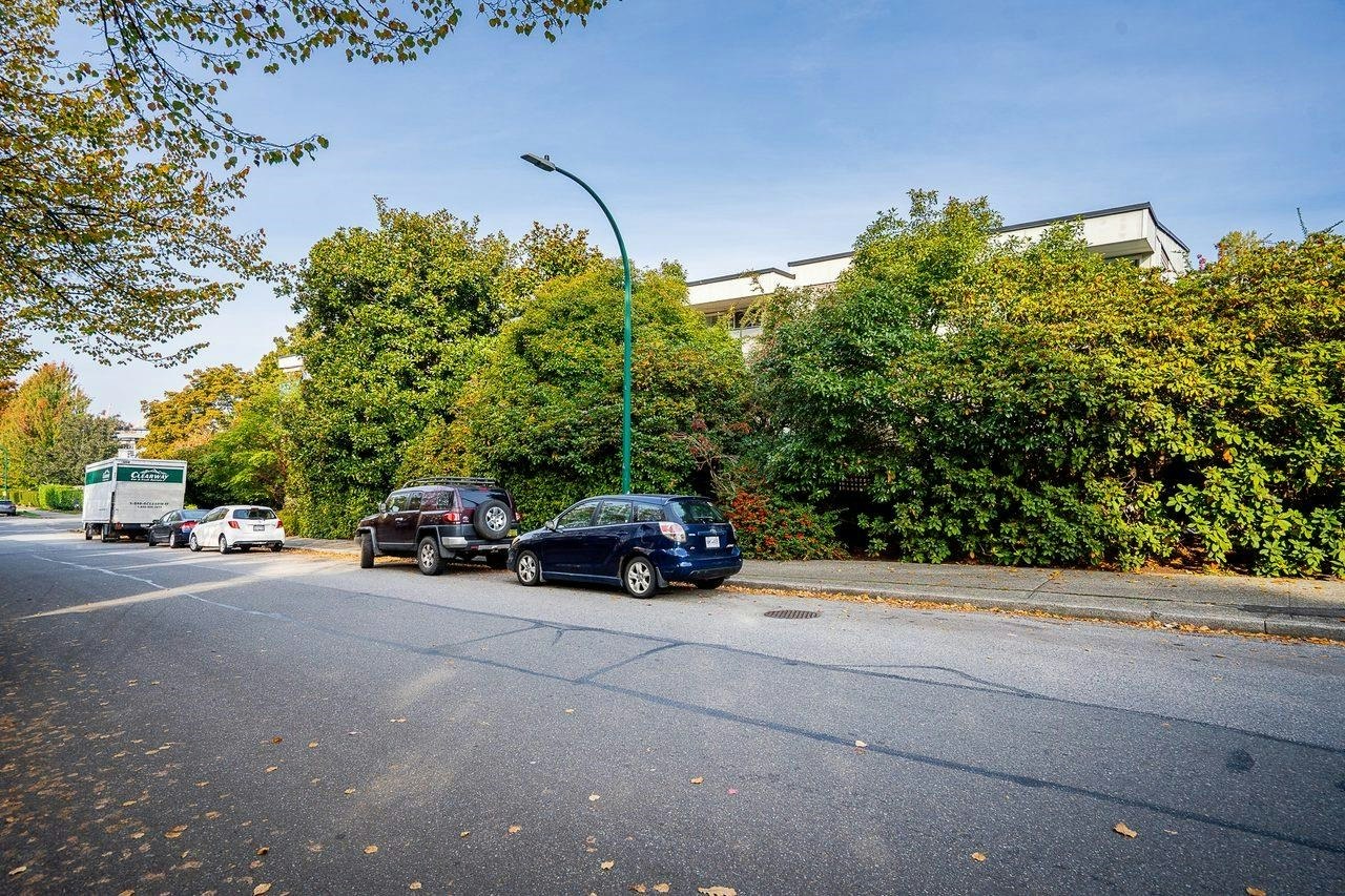 408-2333 Triumph Street, Vancouver, BC, V5L 1L4 - 33