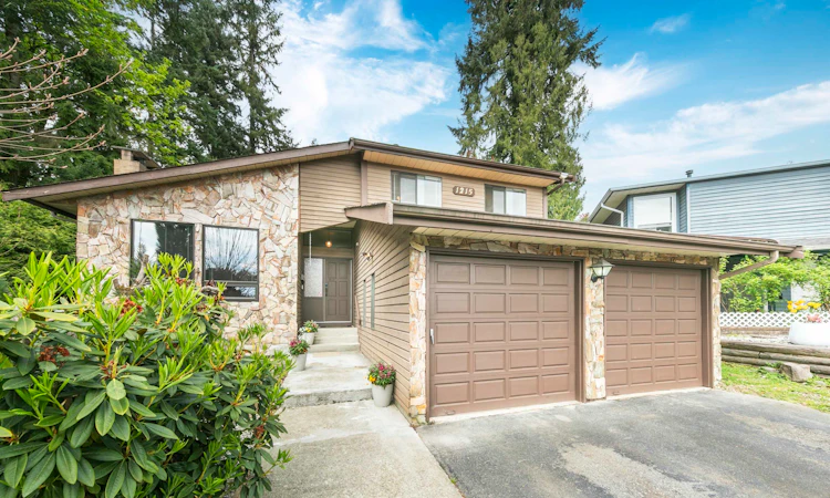1215 Cypress Place