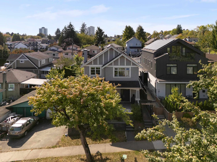 1382 E 17th Avenue, Vancouver, BC, V5V 1C8 - 13