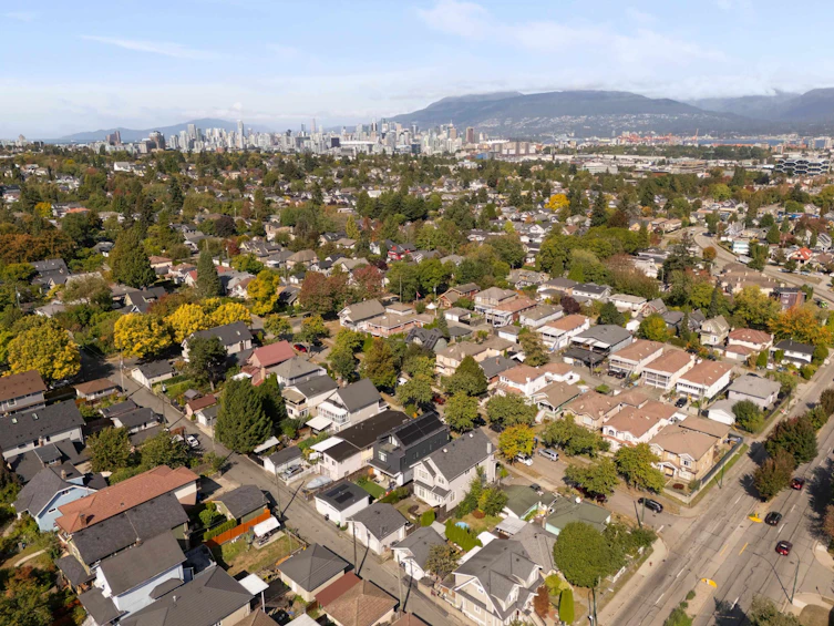 1382 E 17th Avenue, Vancouver, BC, V5V 1C8 - 18