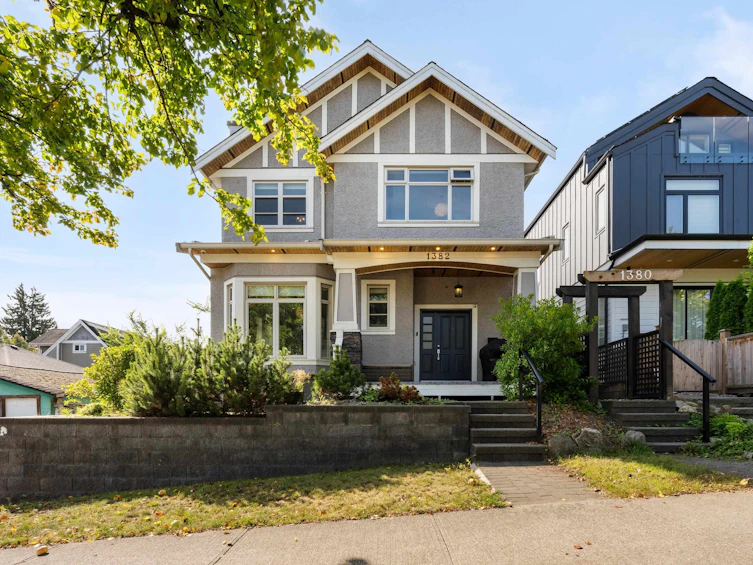 1382 E 17th Avenue, Vancouver, BC, V5V 1C8 - 8