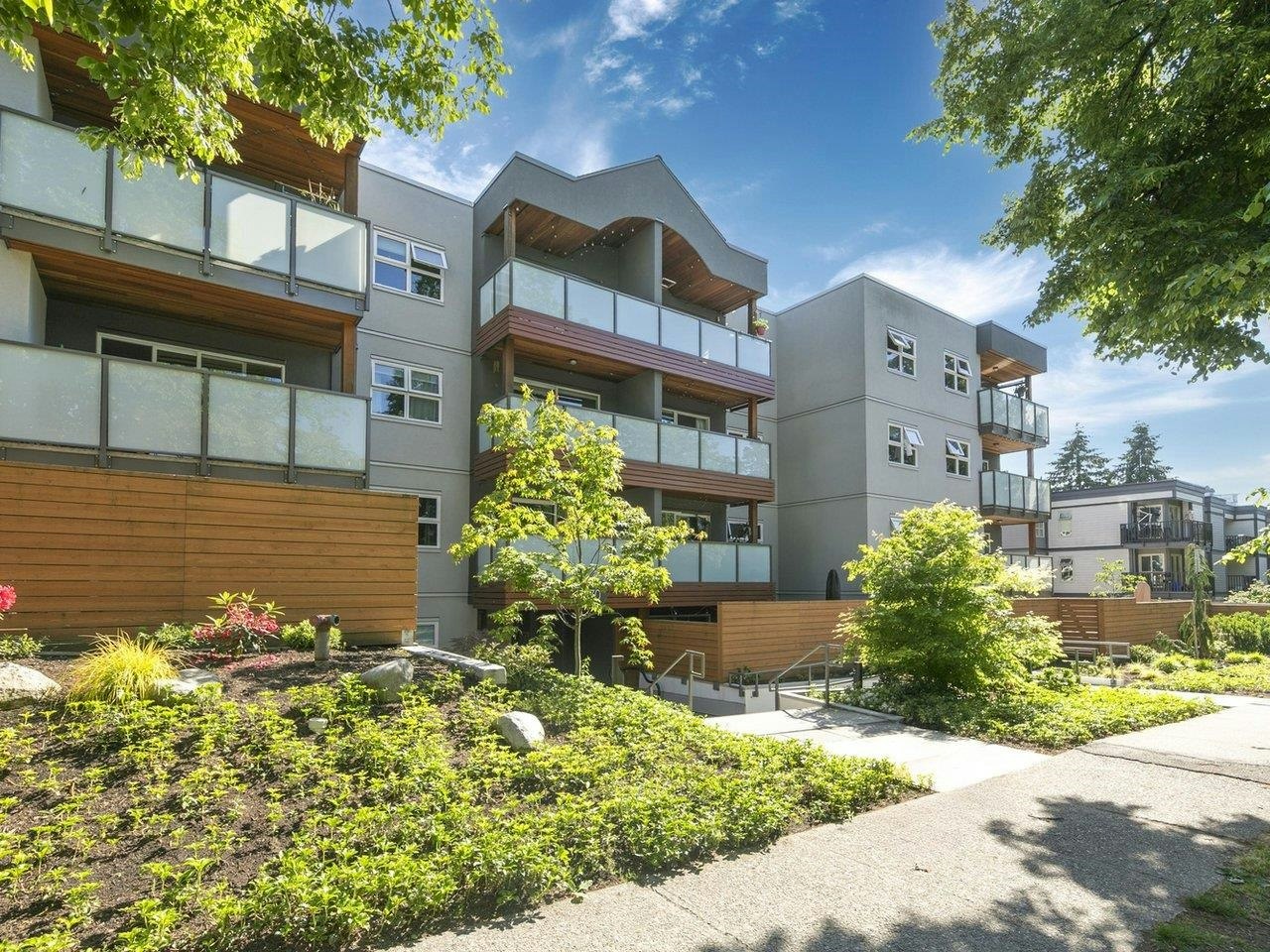 403-570 E 8th Avenue, Vancouver, BC, V5T 1S8