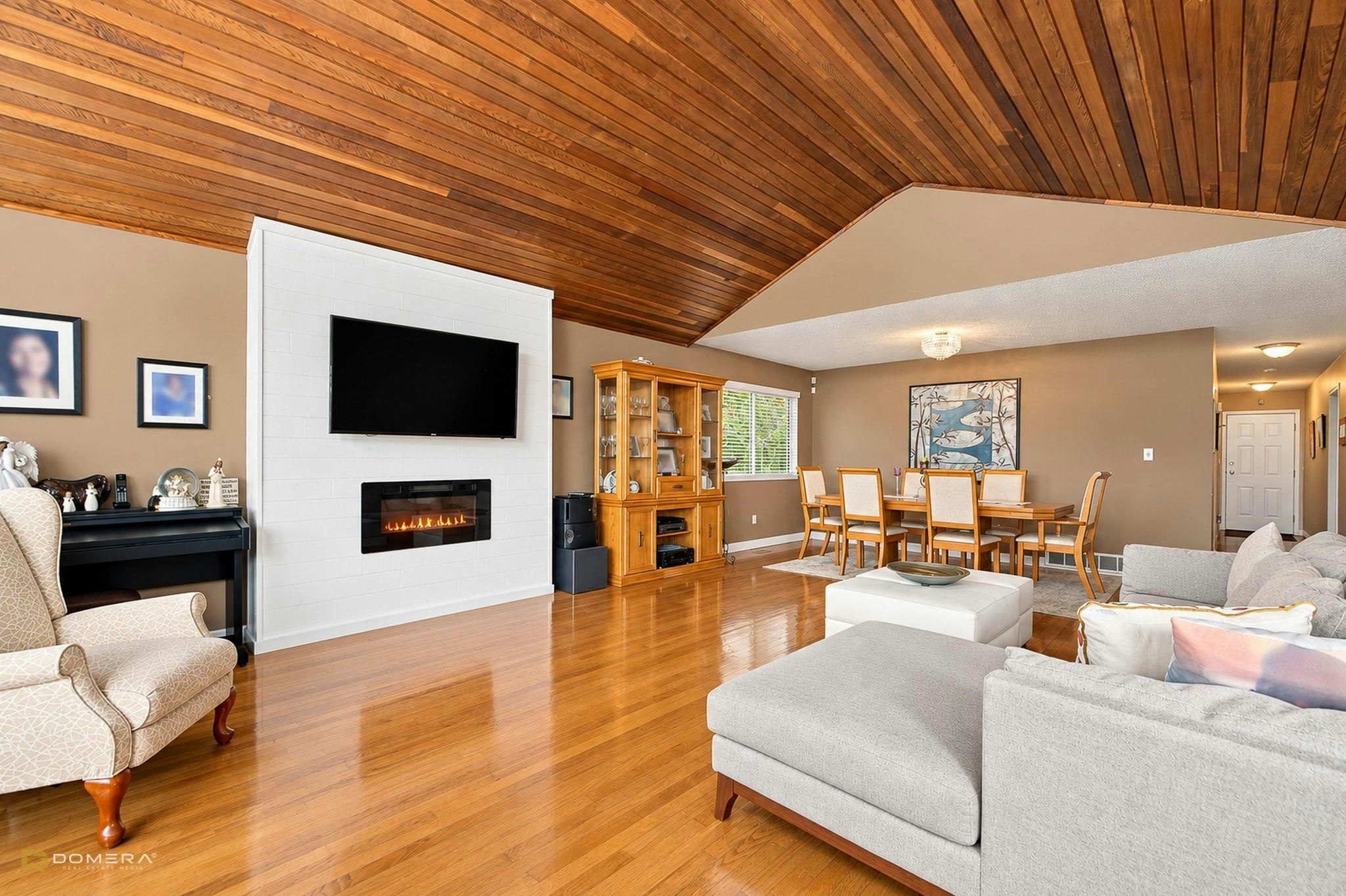 1415 Lansdowne Drive, Coquitlam, BC, V3E 1Y5 - 12