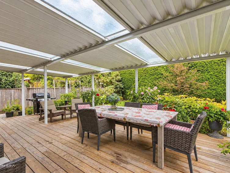 1415 Lansdowne Drive, Coquitlam, BC, V3E 1Y5 - 34