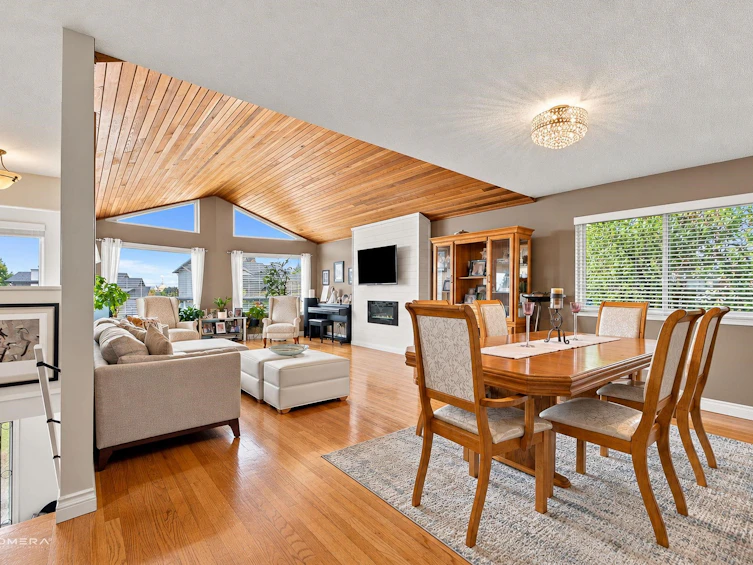 1415 Lansdowne Drive, Coquitlam, BC, V3E 1Y5 - 6