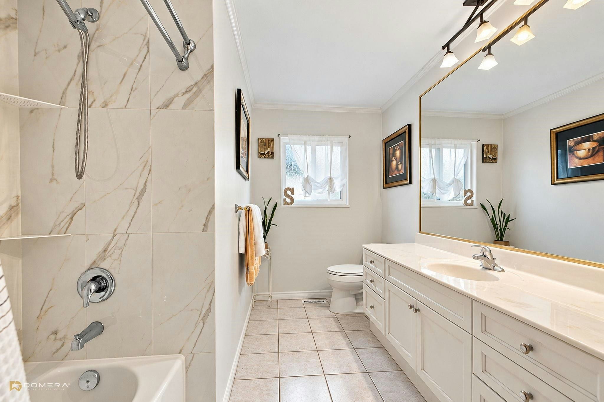 1415 Lansdowne Drive, Coquitlam, BC, V3E 1Y5 - 25