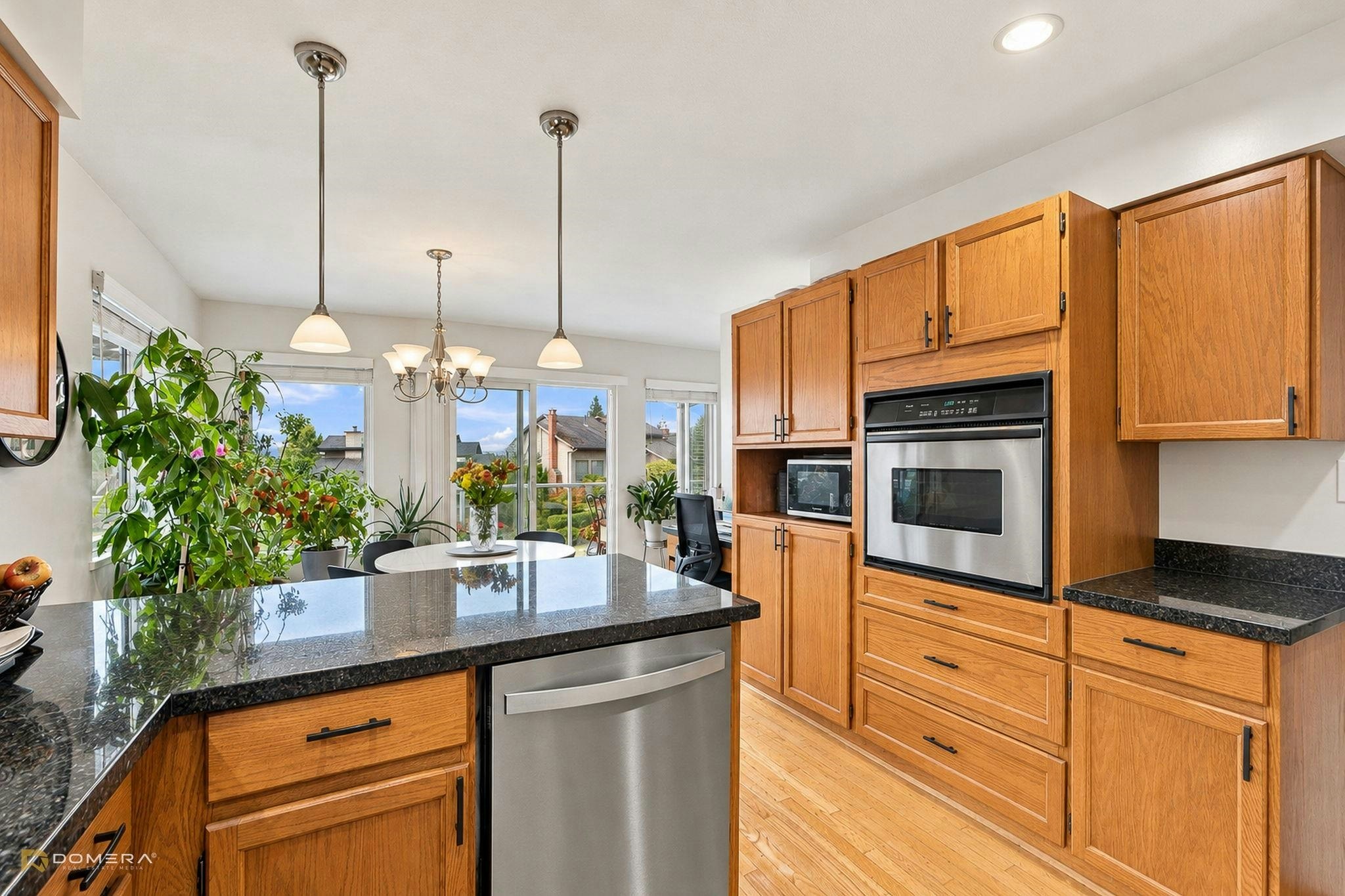 1415 Lansdowne Drive, Coquitlam, BC, V3E 1Y5 - 16