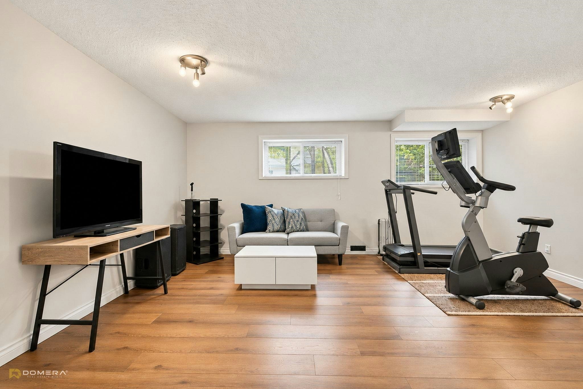 1415 Lansdowne Drive, Coquitlam, BC, V3E 1Y5 - 28