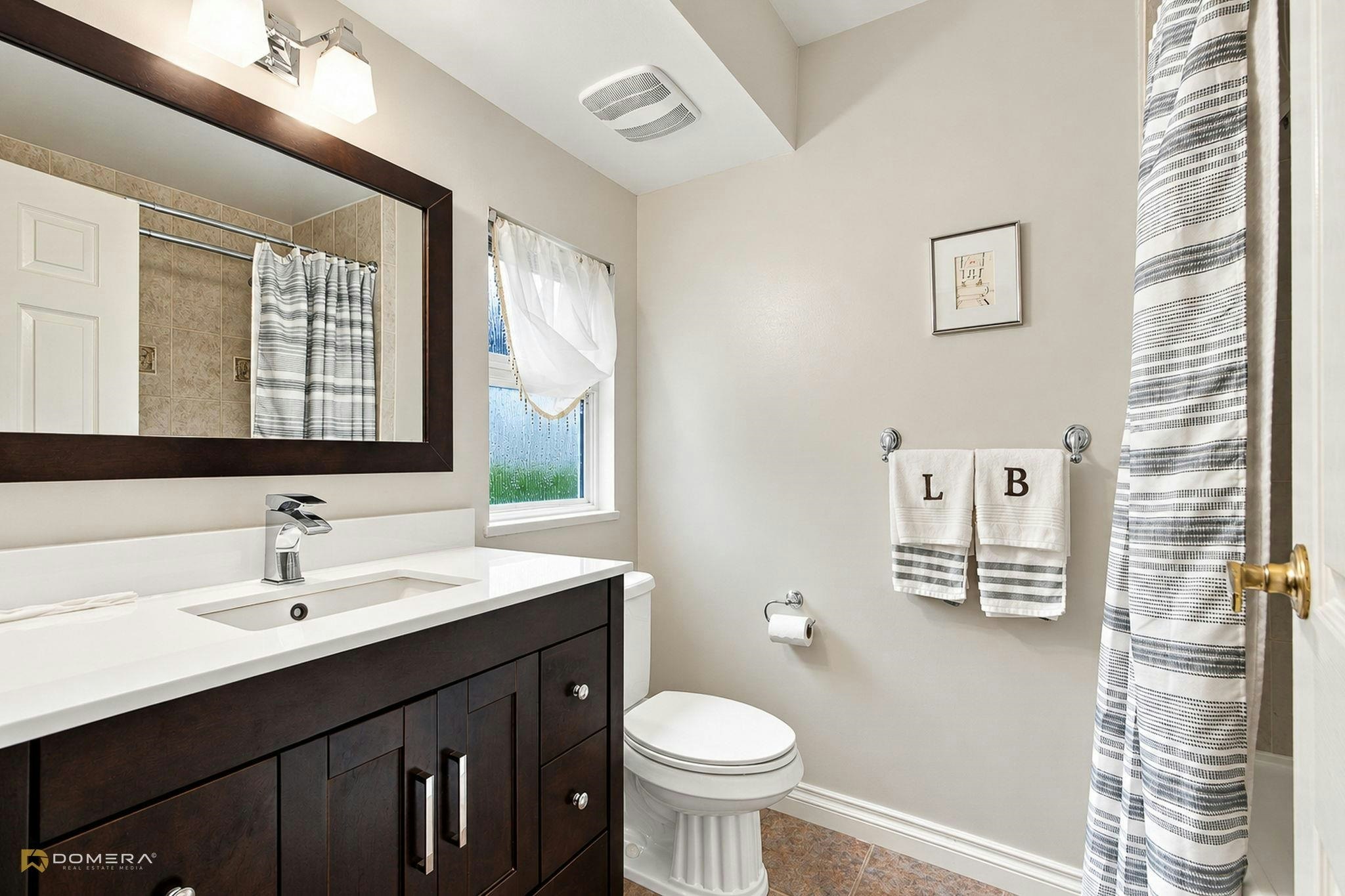 1415 Lansdowne Drive, Coquitlam, BC, V3E 1Y5 - 23