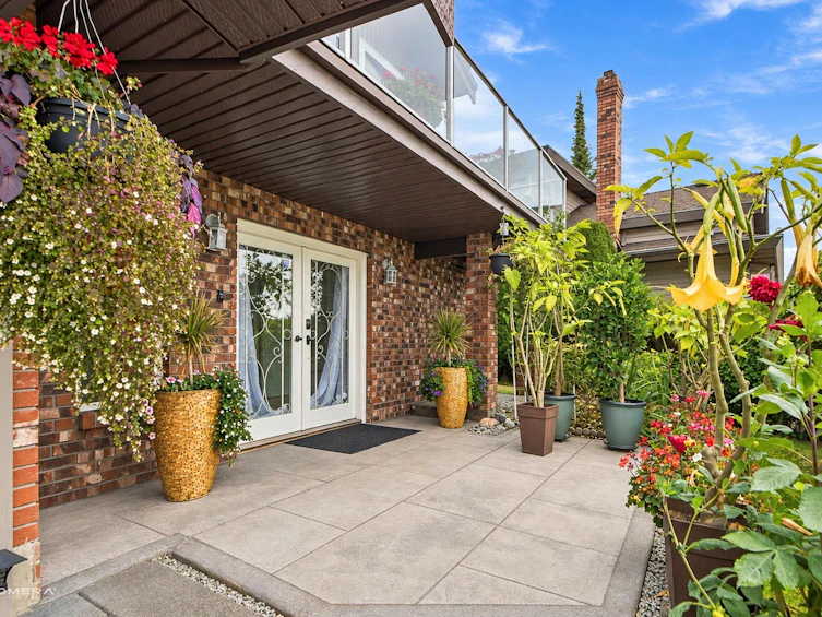 1415 Lansdowne Drive, Coquitlam, BC, V3E 1Y5 - 4