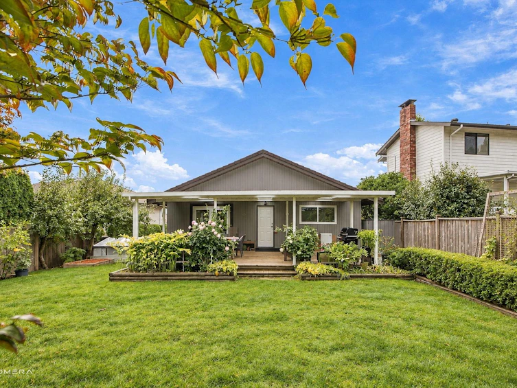 1415 Lansdowne Drive, Coquitlam, BC, V3E 1Y5 - 38