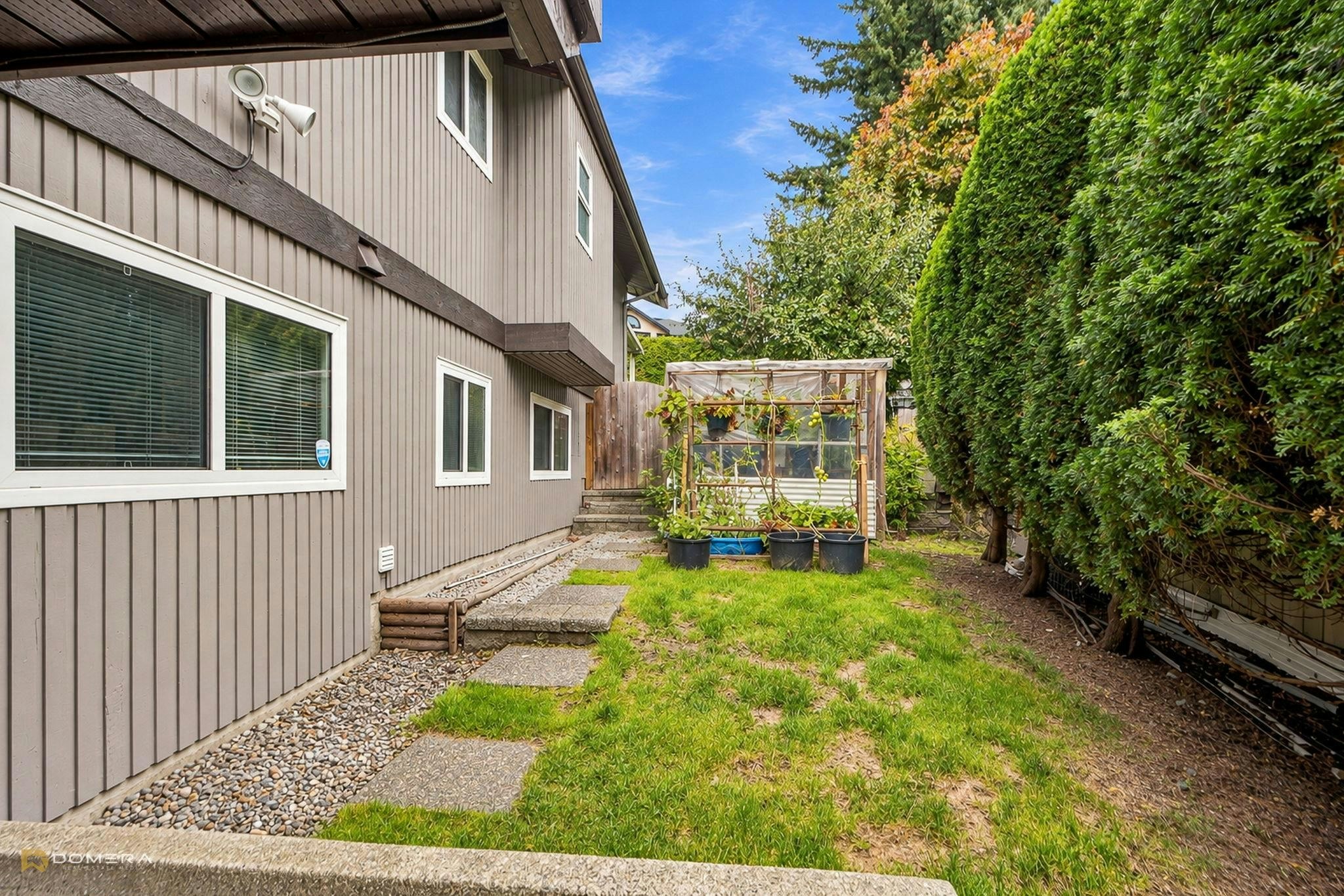 1415 Lansdowne Drive, Coquitlam, BC, V3E 1Y5 - 36