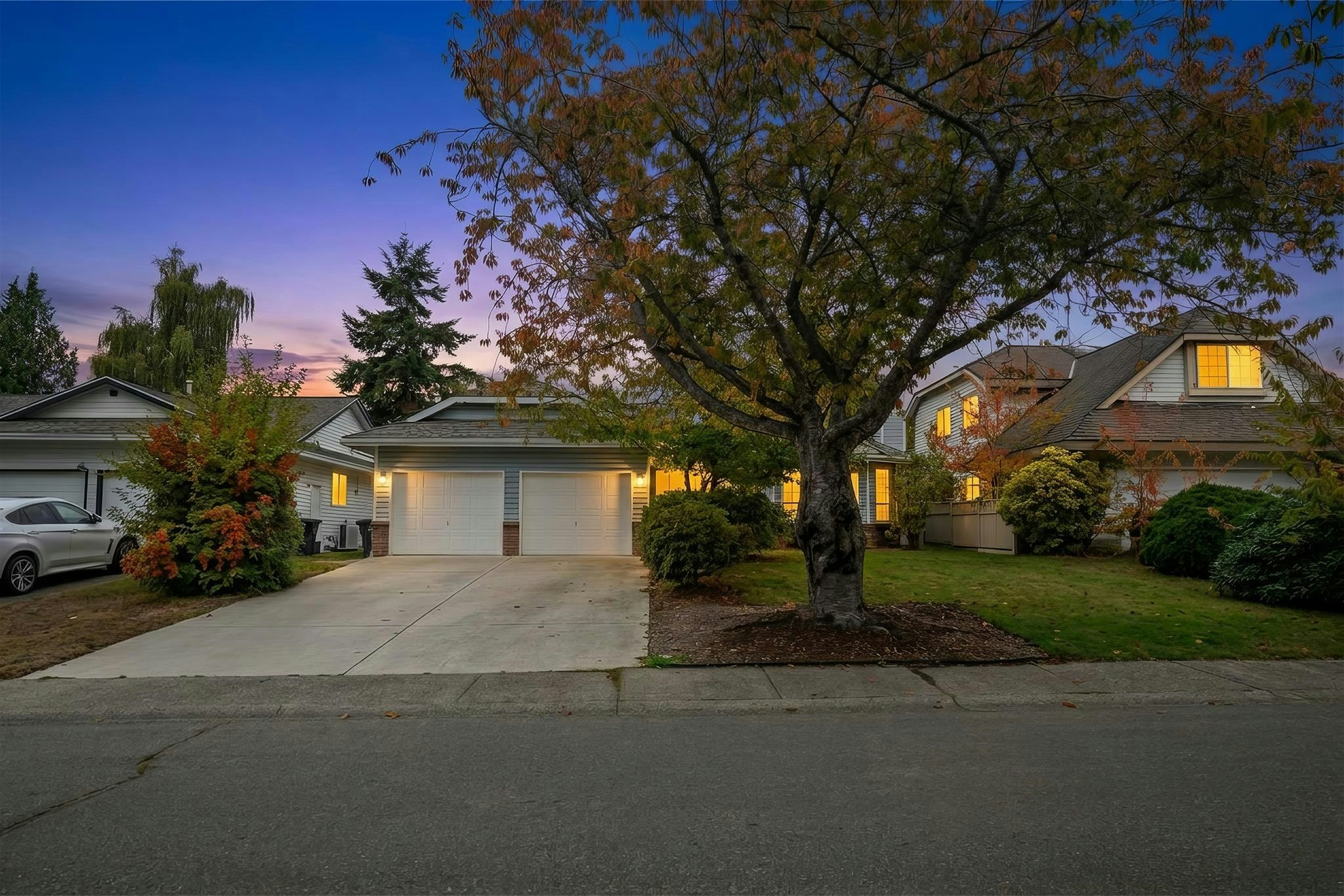 14129 16a Avenue, Surrey, BC, V4A 8K2
