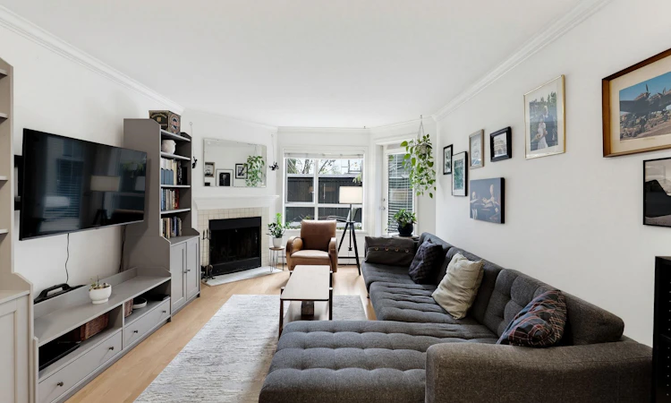 119-555 W 14th Avenue