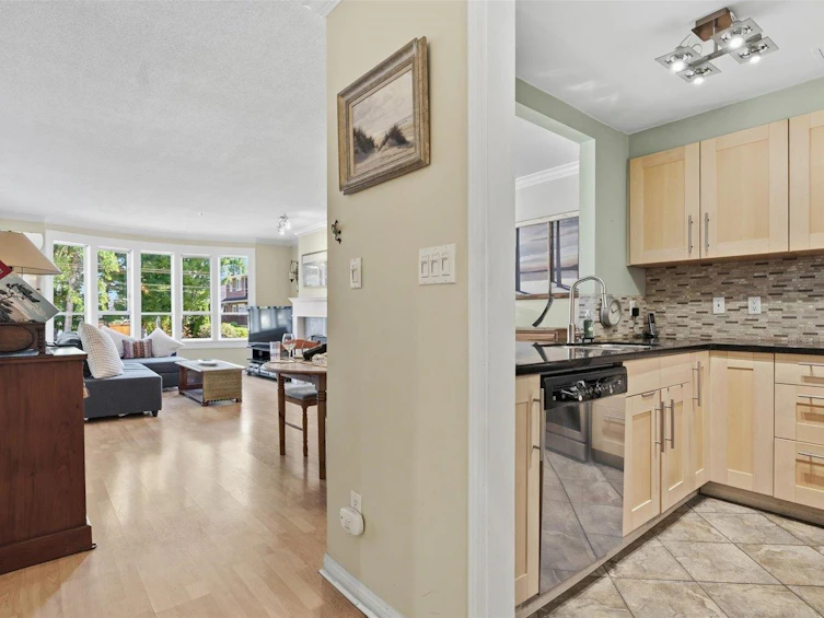 201-3220 W 4th Avenue, Vancouver, BC, V6K 1R9 - 10