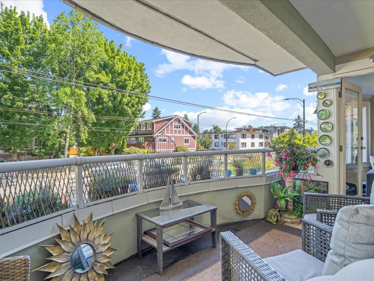 201-3220 W 4th Avenue, Vancouver, BC, V6K 1R9 - 7
