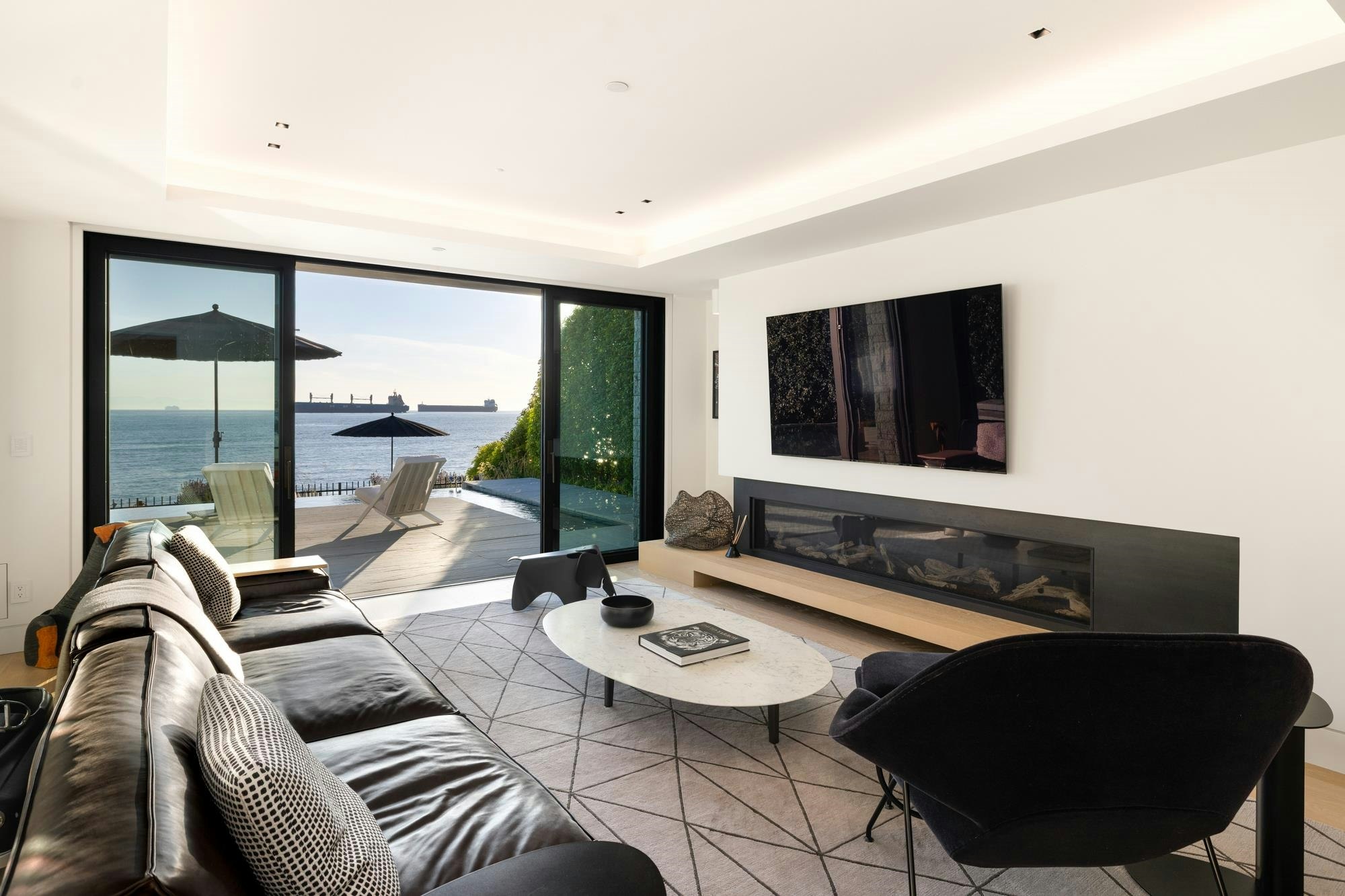 3156 Travers Avenue, West Vancouver, BC, V7V 1G3 - 24