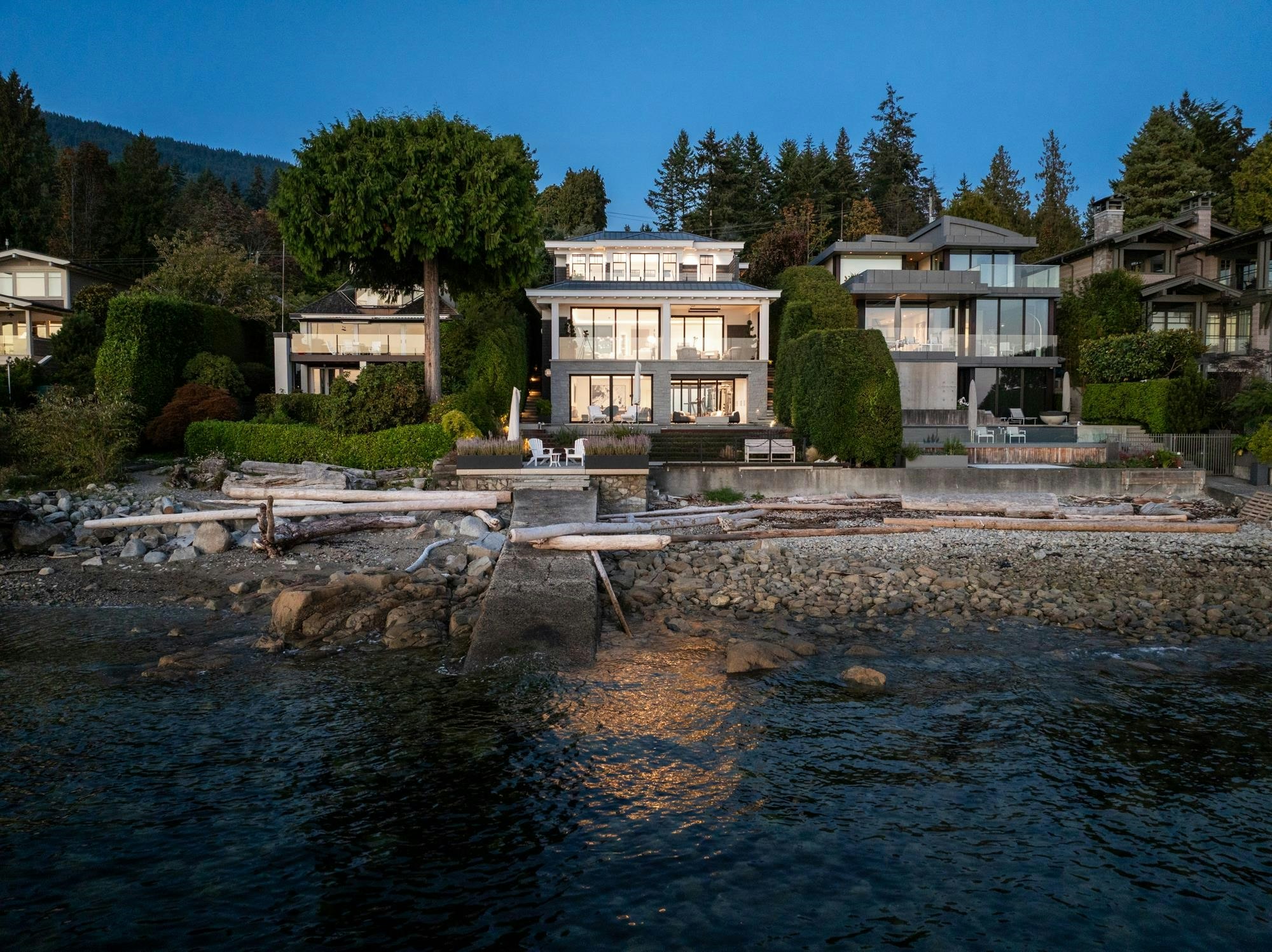 3156 Travers Avenue, West Vancouver, BC, V7V 1G3 - 28