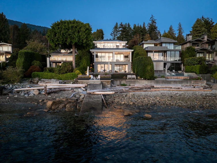3156 Travers Avenue, West Vancouver, BC, V7V 1G3 - 28