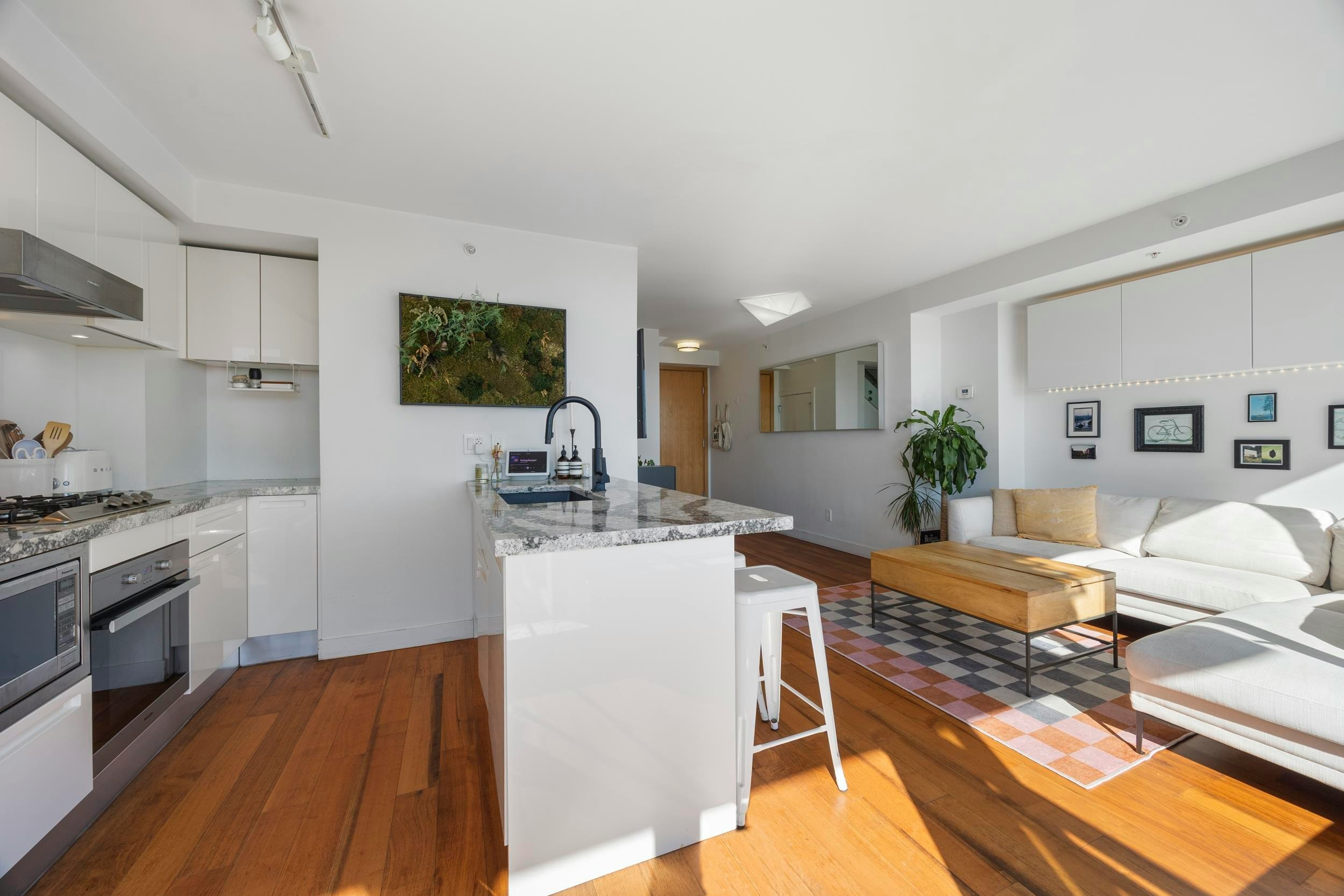 PH9-188 Keefer Street, Vancouver, BC, V6A 0E3 - 6