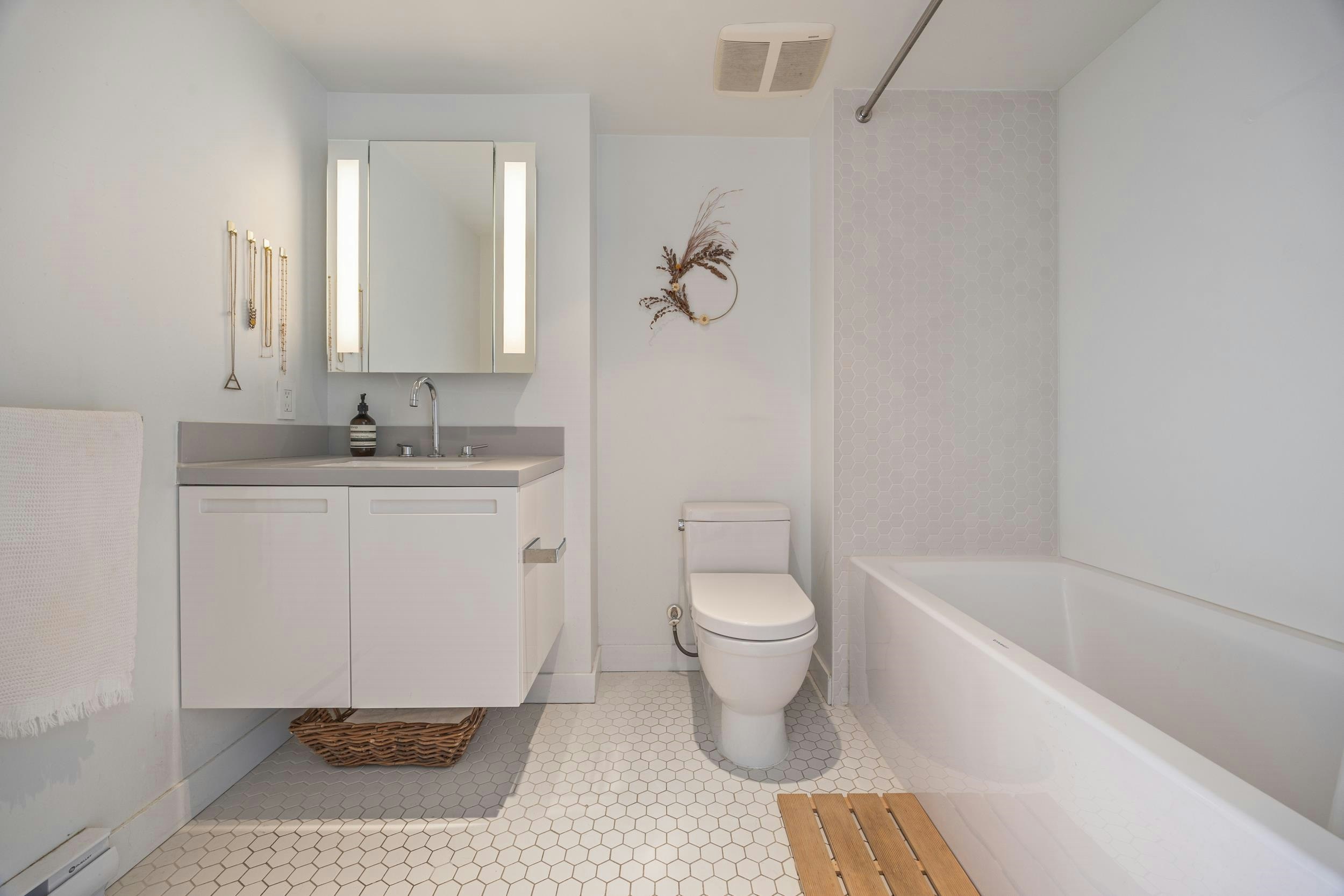 PH9-188 Keefer Street, Vancouver, BC, V6A 0E3 - 27