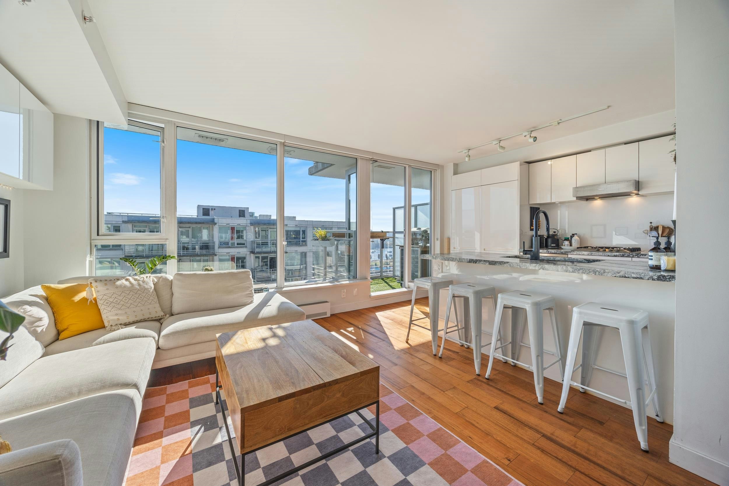 PH9-188 Keefer Street, Vancouver, BC, V6A 0E3