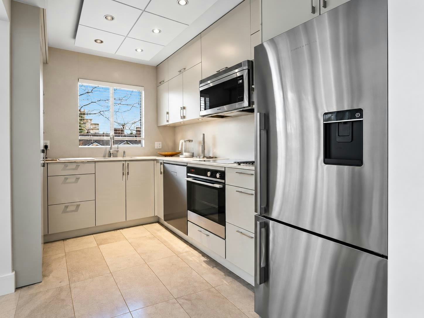 1-2450 Alma Street, Vancouver, BC, V6R 3R7 - 7
