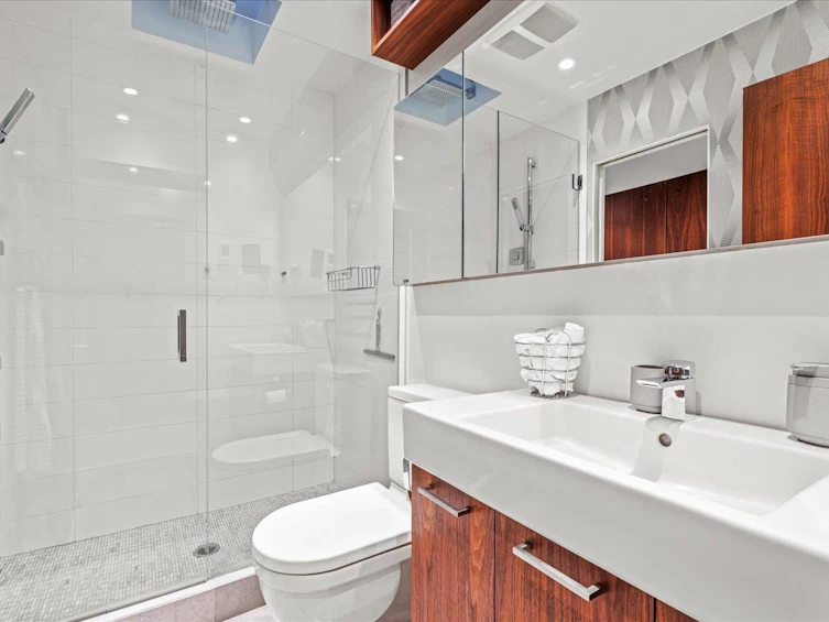1-2450 Alma Street, Vancouver, BC, V6R 3R7 - 13