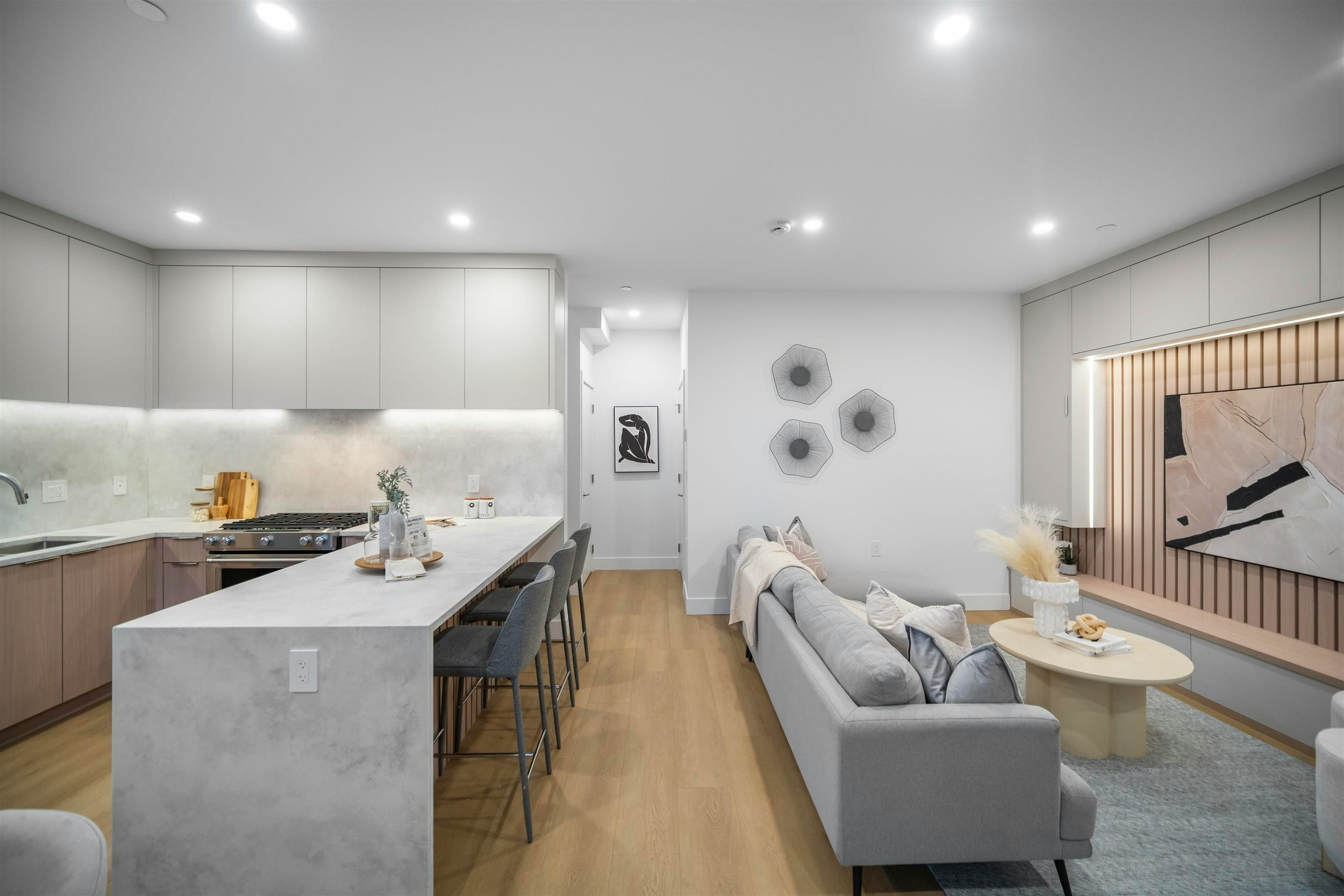 1-3623 Triumph Street, Vancouver, BC, V5K 1V4