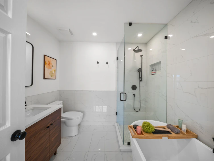 18-222 E 5th Street, North Vancouver, BC, V7L 1L7 - 25