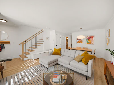 18-222 E 5th Street - 5