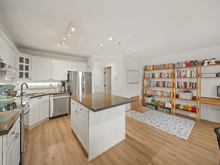 18-222 E 5th Street, North Vancouver, BC, V7L 1L7 - 13
