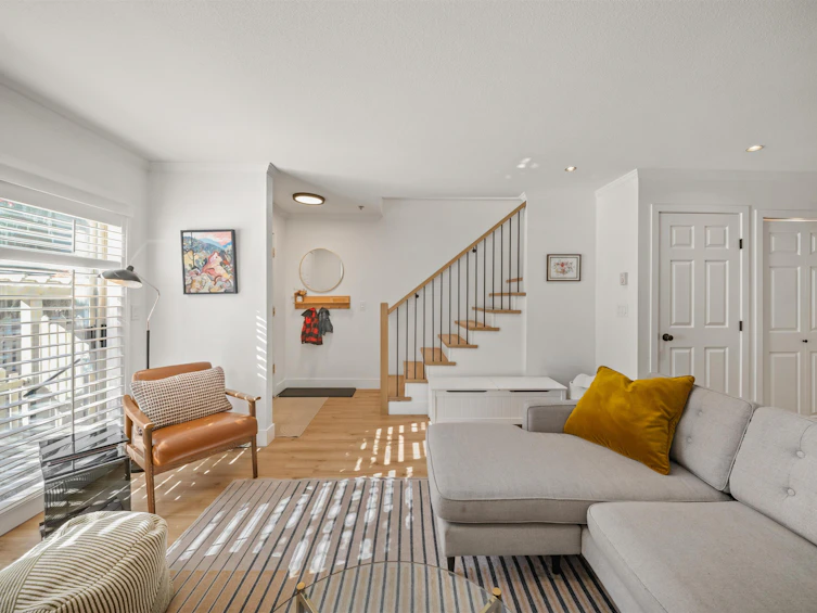 18-222 E 5th Street, North Vancouver, BC, V7L 1L7 - 3