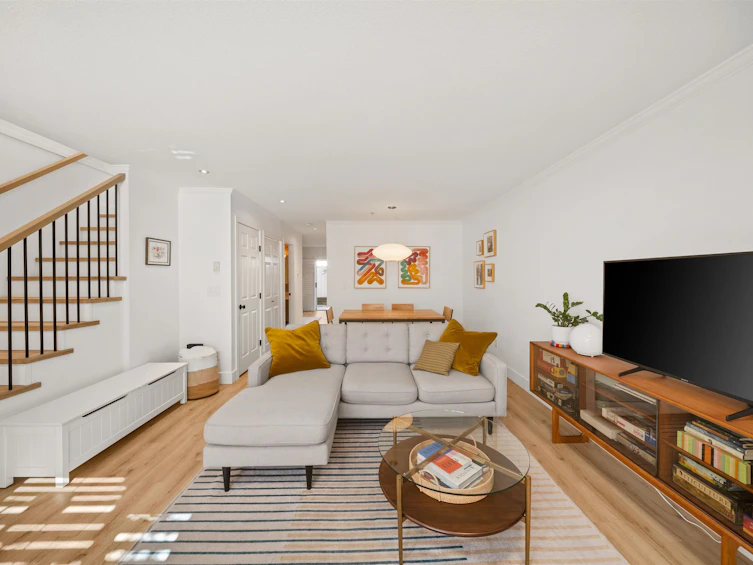 18-222 E 5th Street, North Vancouver, BC, V7L 1L7