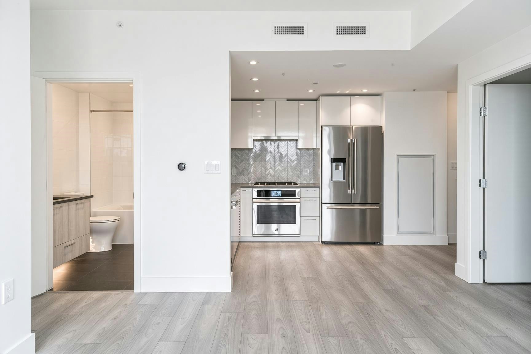804-3581 E Kent Avenue North, Vancouver, BC, V5S 0H6 - 5