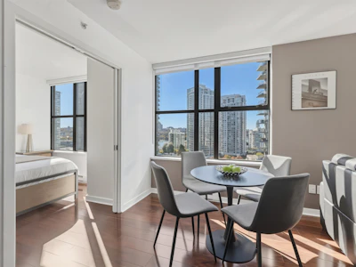 1507-989 Beatty Street - 3