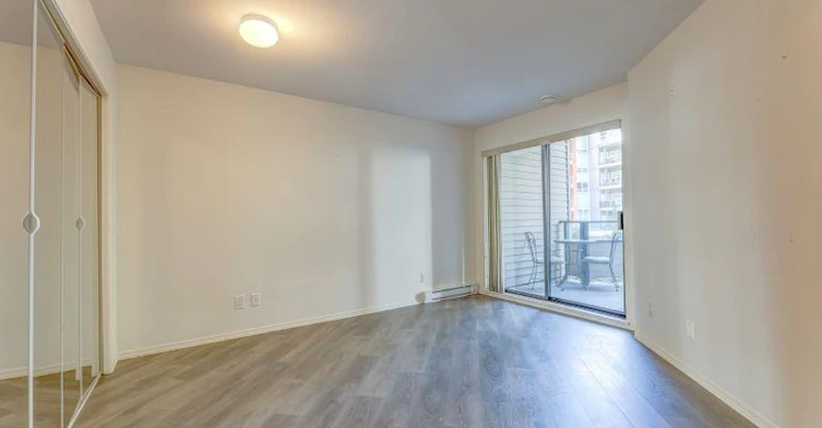 210-2915 Glen Drive, Coquitlam, BC, V3B 7H8 - 5