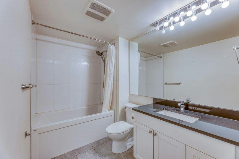 210-2915 Glen Drive, Coquitlam, BC, V3B 7H8 - 12