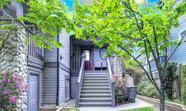 208 W 13th Avenue