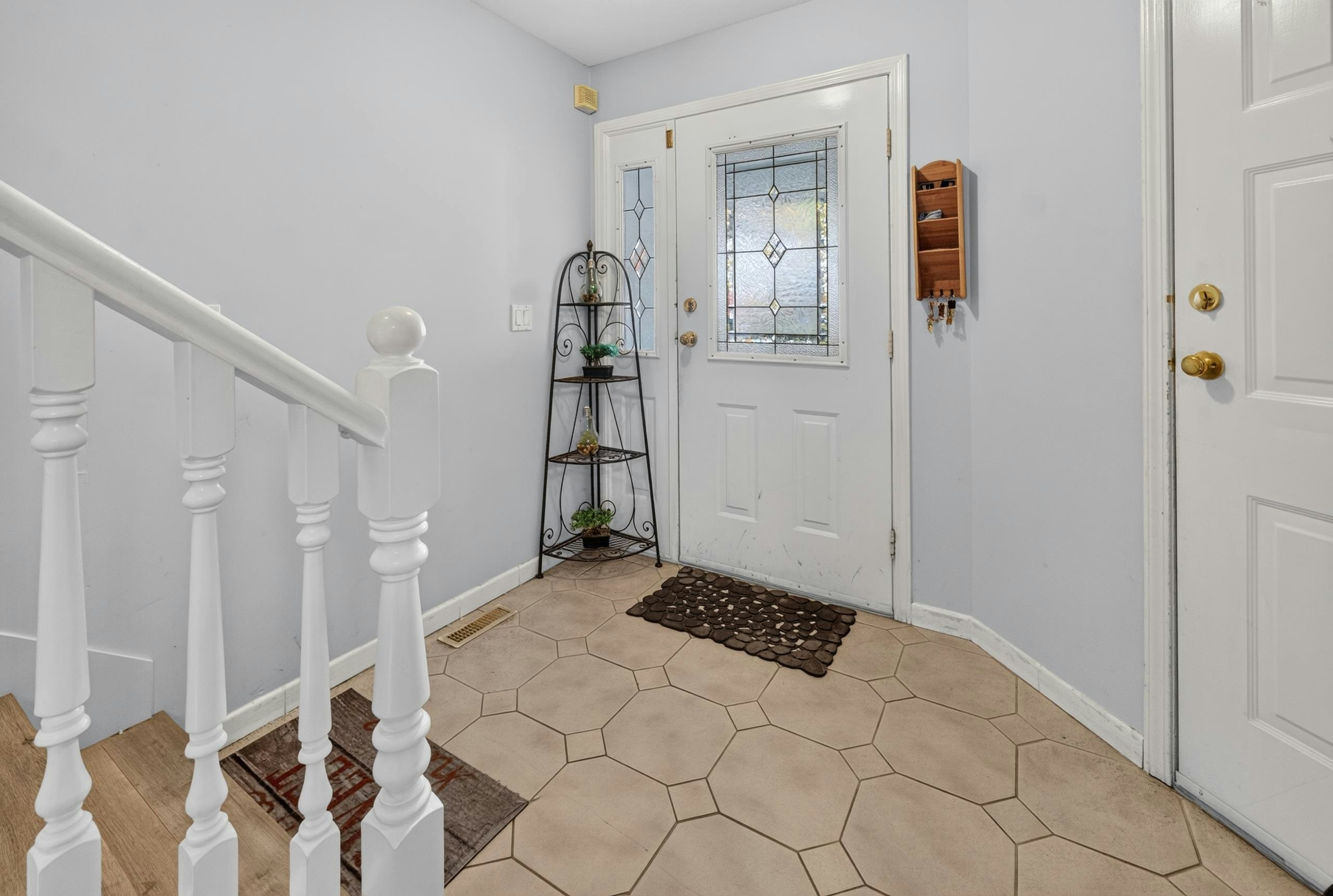 15-7250 122 Street - 3
