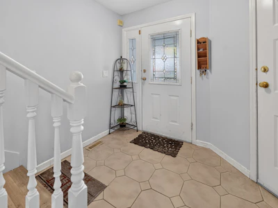 15-7250 122 Street - 3