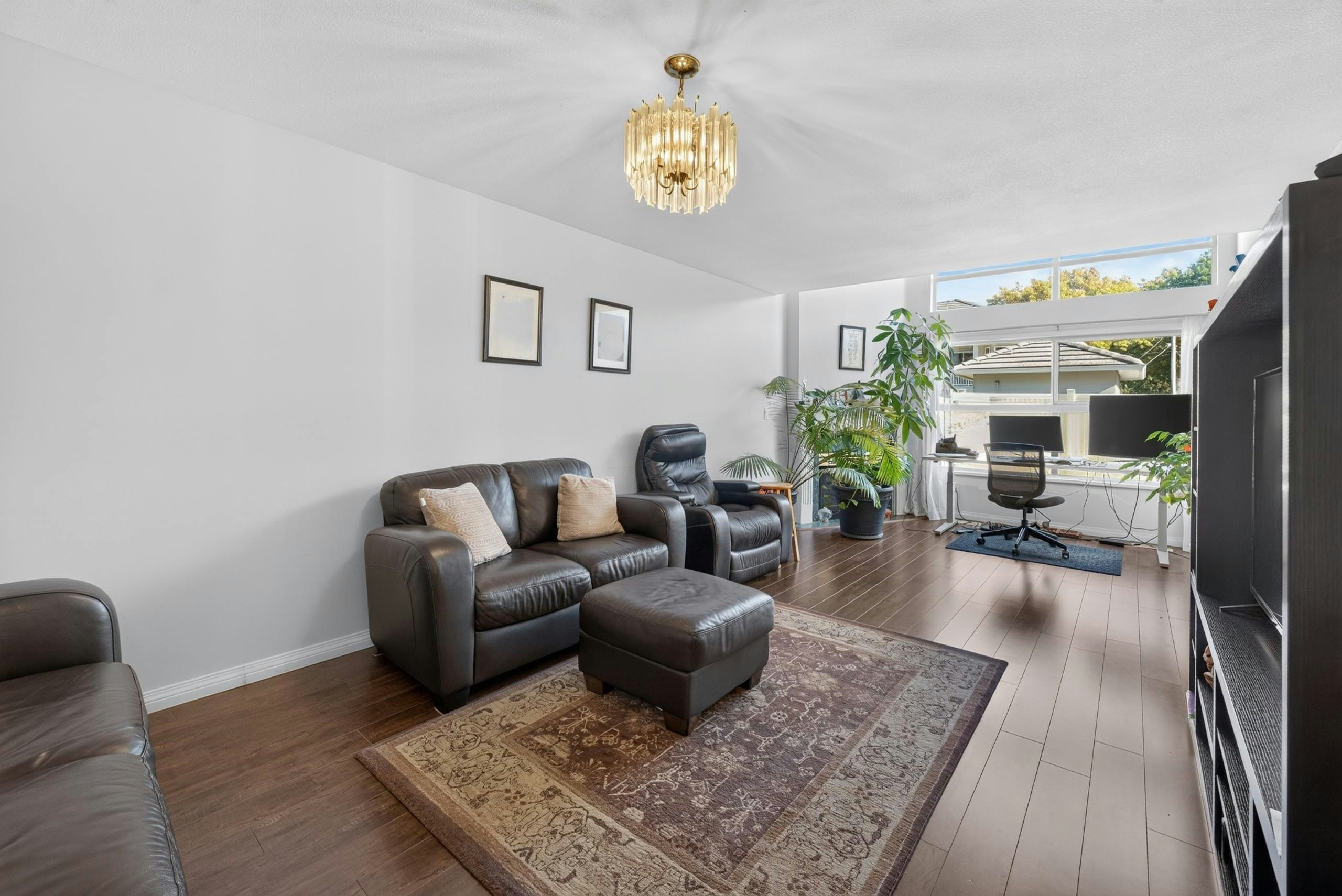 15-7250 122 Street - 5