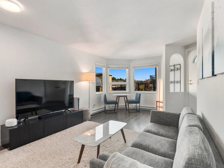 5-1101 W 8th Avenue, Vancouver, BC, V6H 1C5