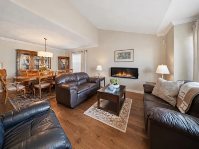 34-6885 184 Street - 5